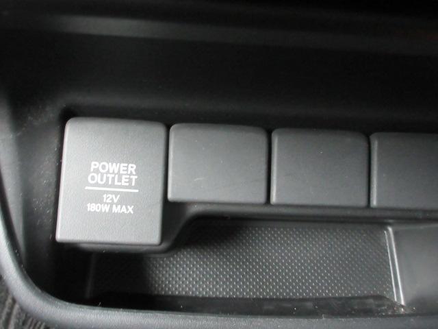 フリードハイブリッド ハイブリッド・Ｇホンダセンシング　４ＷＤ　ナビ　フルセグＴＶ　Ｂｌｕｅｔｏｏｔｈ　ＣＤ＆ＤＶＤ再生　バックカメラ　両側パワースライドドア　ドラレコ　ＬＥＤヘッドランプ　フロントワイパーデアイサー　ビルトインＥＴＣ　ドラレコ　クルコン（25枚目）