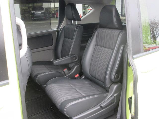 フリードハイブリッド ハイブリッド・Ｇホンダセンシング　４ＷＤ　ナビ　フルセグＴＶ　Ｂｌｕｅｔｏｏｔｈ　ＣＤ＆ＤＶＤ再生　バックカメラ　両側パワースライドドア　ドラレコ　ＬＥＤヘッドランプ　フロントワイパーデアイサー　ビルトインＥＴＣ　ドラレコ　クルコン（37枚目）