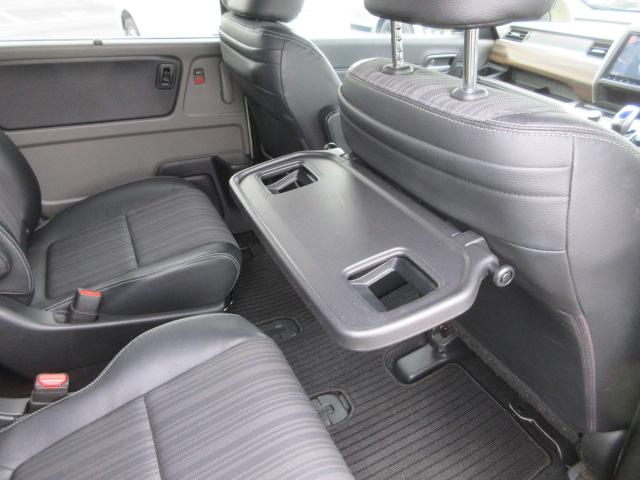 フリードハイブリッド ハイブリッド・Ｇホンダセンシング　４ＷＤ　ナビ　フルセグＴＶ　Ｂｌｕｅｔｏｏｔｈ　ＣＤ＆ＤＶＤ再生　バックカメラ　両側パワースライドドア　ドラレコ　ＬＥＤヘッドランプ　フロントワイパーデアイサー　ビルトインＥＴＣ　ドラレコ　クルコン（40枚目）