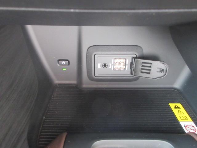 ハリアーハイブリッド Ｚ　レザーパッケージ　４ＷＤ　トヨタセーフティセンス　ナビフルセグＴＶ　Ｂｌｕｅｔｏｏｔｈ　バックカメラ　黒革シート　ＬＥＤヘッド＆フォグランプ　ＥＴＣ　シートヒーター　電動シート　電動リアゲート　ＪＢＬサウンド　冬タイヤ（25枚目）