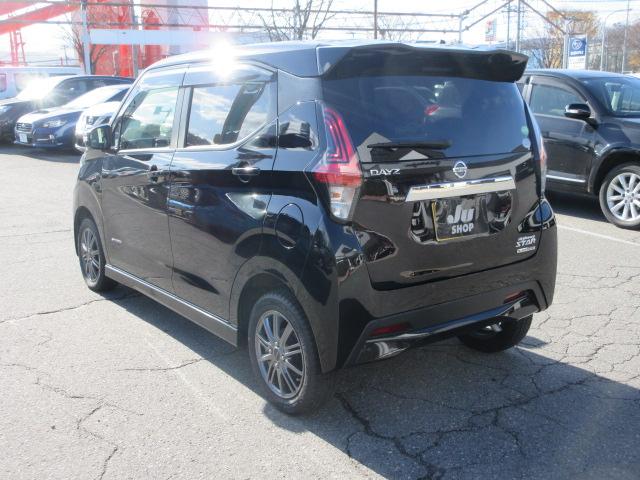 デイズ ハイウェイスター　Ｘ　４ＷＤ　９インチナビ　フルセグＴＶ　Ｂｌｕｅｔｏｏｔｈ　ＣＤ＆ＤＶＤ　アラウンドビューモニター　左電動スライドドア　エマブレ　ＬＥＤランプ　ドラレコ　エンジンスターター　シートヒーター　夏タイヤ新品（10枚目）