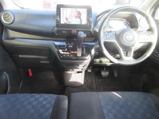 デイズ ハイウェイスター　Ｘ　４ＷＤ　９インチナビ　フルセグＴＶ　Ｂｌｕｅｔｏｏｔｈ　ＣＤ＆ＤＶＤ　アラウンドビューモニター　左電動スライドドア　エマブレ　ＬＥＤランプ　ドラレコ　エンジンスターター　シートヒーター　夏タイヤ新品（11枚目）