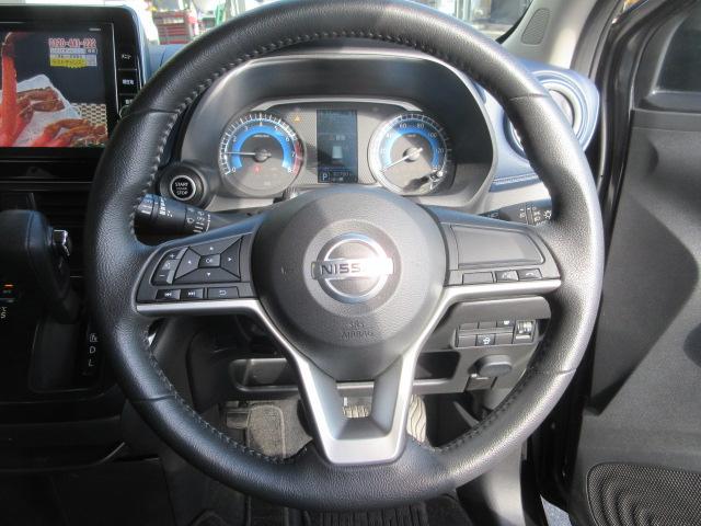 デイズ ハイウェイスター　Ｘ　４ＷＤ　９インチナビ　フルセグＴＶ　Ｂｌｕｅｔｏｏｔｈ　ＣＤ＆ＤＶＤ　アラウンドビューモニター　左電動スライドドア　エマブレ　ＬＥＤランプ　ドラレコ　エンジンスターター　シートヒーター　夏タイヤ新品（12枚目）