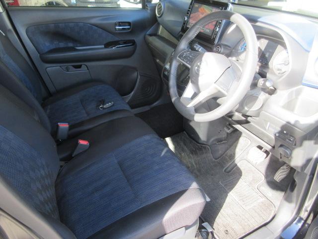 デイズ ハイウェイスター　Ｘ　４ＷＤ　９インチナビ　フルセグＴＶ　Ｂｌｕｅｔｏｏｔｈ　ＣＤ＆ＤＶＤ　アラウンドビューモニター　左電動スライドドア　エマブレ　ＬＥＤランプ　ドラレコ　エンジンスターター　シートヒーター　夏タイヤ新品（20枚目）