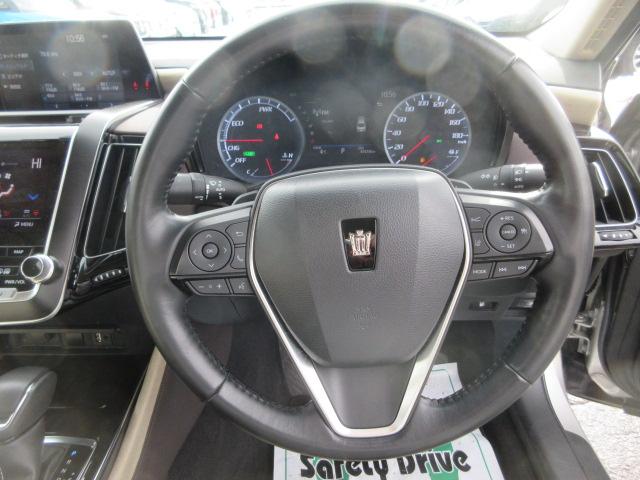 クラウンハイブリッド S Cパッケージ Four ナビ フルセグTV Bluetoothオーディオ CD&DVD再生 バックカメラ LEDランプ パワーシート ドラレコ クルーズコントロール リモコンエンジンスターター ETC スタッドレスタイヤ有(13枚目)