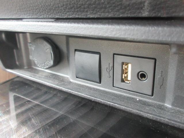 クラウンハイブリッド S Cパッケージ Four ナビ フルセグTV Bluetoothオーディオ CD&DVD再生 バックカメラ LEDランプ パワーシート ドラレコ クルーズコントロール リモコンエンジンスターター ETC スタッドレスタイヤ有(22枚目)