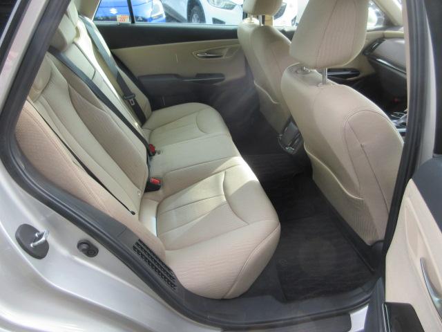 クラウンハイブリッド S Cパッケージ Four ナビ フルセグTV Bluetoothオーディオ CD&DVD再生 バックカメラ LEDランプ パワーシート ドラレコ クルーズコントロール リモコンエンジンスターター ETC スタッドレスタイヤ有(39枚目)