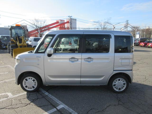 スペーシア ハイブリッドＧ　４ＷＤ　ナビ　フルセグＴＶ　Ｂｌｕｅｔｏｏｔｈオーディオ　ＣＤ＆ＤＶＤ再生機能　ＥＴＣ　プッシュスタート　デュアルカメラブレーキ（8枚目）