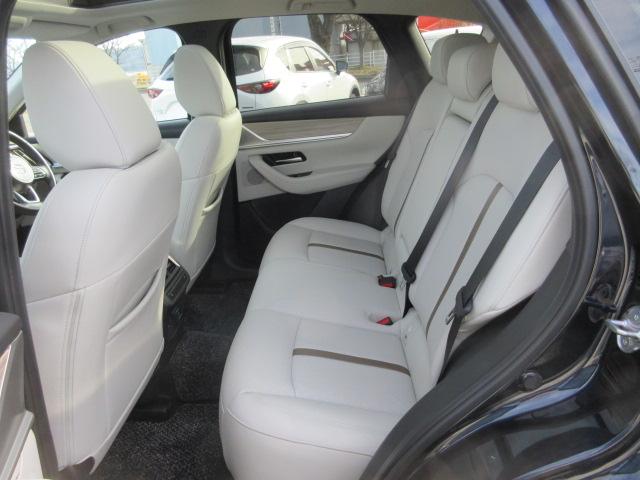 ＣＸ－６０ ＸＤ－ハイブリッド　エクスクルーシブモダン　４ＷＤ　サンルーフ　白革シート　ナビ　フルセグＴＶ　Ｂｌｕｅｔｏｏｔｈ　全方位モニター　パワーシート　電動リアゲート　ＬＥＤヘッドランプ　ＥＴＣ　衝突被害軽減ブレーキ　クルーズコントロール　ＵＳＢ入力（35枚目）