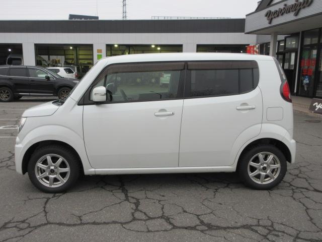 ＭＲワゴン Ｘ　４ＷＤ　ナビＴＶ　バックカメラ　Ｂｌｕｅｔｏｏｔｈオーディオ　ＣＤ＆ＤＶＤ再生機能　シートヒーター　シートリフター　リモコンエンジンスターター　スペアキー（7枚目）