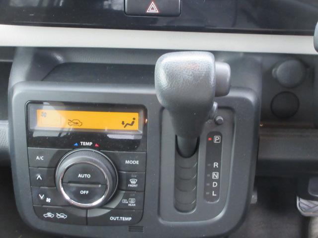 ＭＲワゴン Ｘ　４ＷＤ　ナビＴＶ　バックカメラ　Ｂｌｕｅｔｏｏｔｈオーディオ　ＣＤ＆ＤＶＤ再生機能　シートヒーター　シートリフター　リモコンエンジンスターター　スペアキー（16枚目）