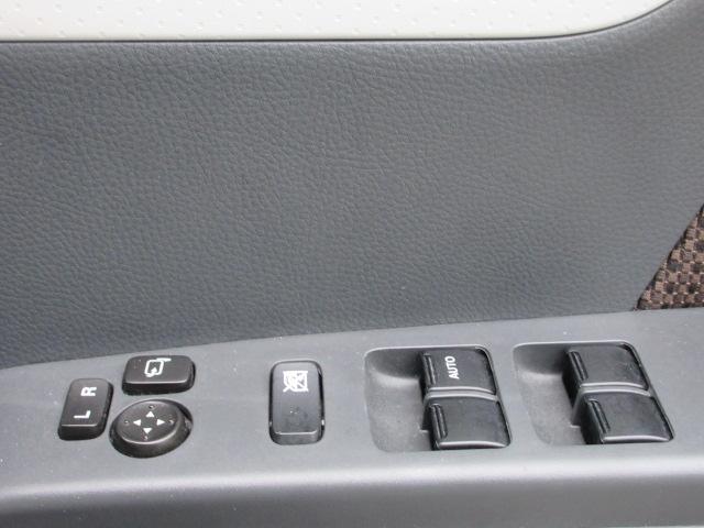 ＭＲワゴン Ｘ　４ＷＤ　ナビＴＶ　バックカメラ　Ｂｌｕｅｔｏｏｔｈオーディオ　ＣＤ＆ＤＶＤ再生機能　シートヒーター　シートリフター　リモコンエンジンスターター　スペアキー（19枚目）
