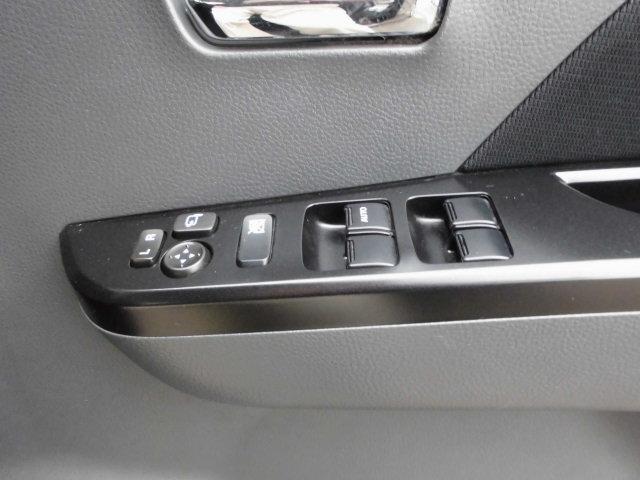 ワゴンＲ リミテッドＩＩ　４ＷＤ・ナビ＆バックカメラ・ＴＶ・ＥＴＣ・オートエアコン・スマートキー・ＨＩＤ＆＆オートライト・シートヒーター・電動格納ミラー（21枚目）