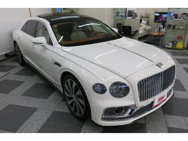 フライングスパー Ｗ１２　マリナードライビング＆ツーリング＆フロントシートコンフォート＆スタイリングスペシフィケーション・シティスペック・イルミネーション電動格納式フライングＢ・パノラミックサンルーフ・ＬＥＤヘッドランプ（6枚目）