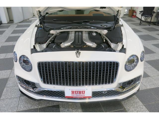 フライングスパー Ｗ１２　マリナードライビング＆ツーリング＆フロントシートコンフォート＆スタイリングスペシフィケーション・シティスペック・イルミネーション電動格納式フライングＢ・パノラミックサンルーフ・ＬＥＤヘッドランプ（21枚目）