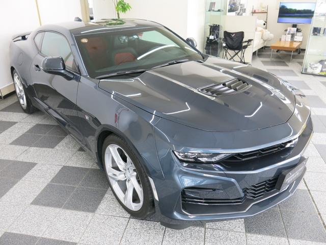 シボレーカマロ SS 1オーナー・延長保証2年&MPG+加入済み車両・ジェットブラック/アドレナリンレッドインテリア・フロントスポーツバケットシート・パフォーマンスサスペンション・ブレンボブレーキ・純正20AW(6枚目)