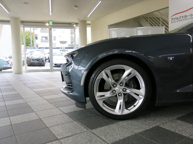 シボレーカマロ SS 1オーナー・延長保証2年&MPG+加入済み車両・ジェットブラック/アドレナリンレッドインテリア・フロントスポーツバケットシート・パフォーマンスサスペンション・ブレンボブレーキ・純正20AW(18枚目)