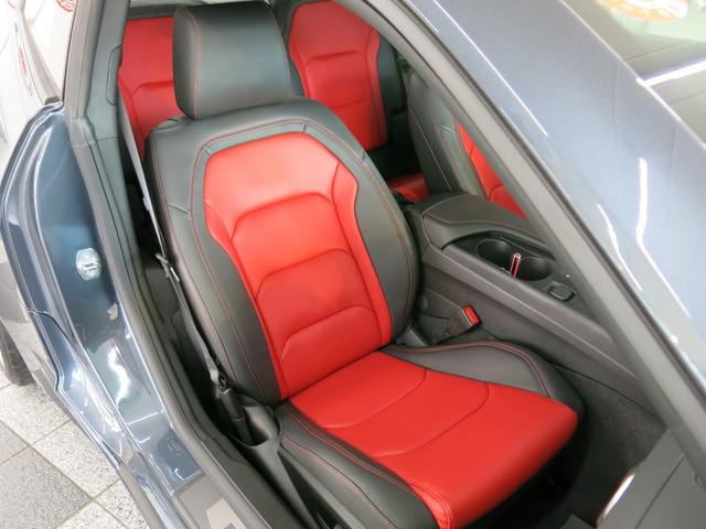 シボレーカマロ SS 1オーナー・延長保証2年&MPG+加入済み車両・ジェットブラック/アドレナリンレッドインテリア・フロントスポーツバケットシート・パフォーマンスサスペンション・ブレンボブレーキ・純正20AW(25枚目)
