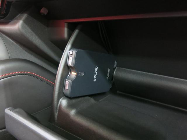 シボレーカマロ SS 1オーナー・延長保証2年&MPG+加入済み車両・ジェットブラック/アドレナリンレッドインテリア・フロントスポーツバケットシート・パフォーマンスサスペンション・ブレンボブレーキ・純正20AW(44枚目)