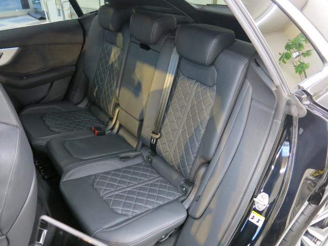 Q8 55TFSIクワトロ Sライン バルコナレザーSスポーツシート・コンフォートアシスタンスPKG・SラインプラスPKG・OPパノラマサンルーフ&アルミニウムルーフレール&レッドブレーキキャリパー&ドアエントリーライト・専用22AW(13枚目)