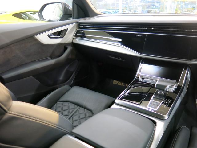 Q8 55TFSIクワトロ Sライン バルコナレザーSスポーツシート・コンフォートアシスタンスPKG・SラインプラスPKG・OPパノラマサンルーフ&アルミニウムルーフレール&レッドブレーキキャリパー&ドアエントリーライト・専用22AW(19枚目)