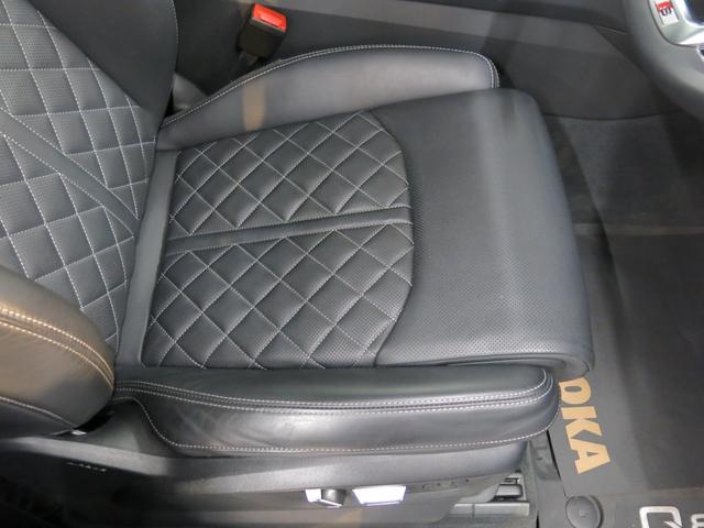 Q8 55TFSIクワトロ Sライン バルコナレザーSスポーツシート・コンフォートアシスタンスPKG・SラインプラスPKG・OPパノラマサンルーフ&アルミニウムルーフレール&レッドブレーキキャリパー&ドアエントリーライト・専用22AW(22枚目)
