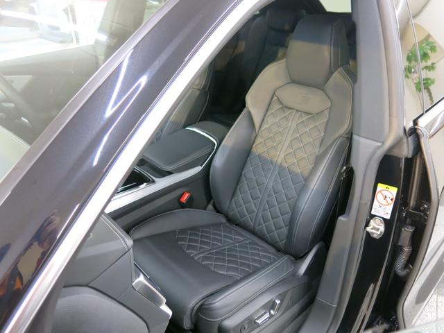 Q8 55TFSIクワトロ Sライン バルコナレザーSスポーツシート・コンフォートアシスタンスPKG・SラインプラスPKG・OPパノラマサンルーフ&アルミニウムルーフレール&レッドブレーキキャリパー&ドアエントリーライト・専用22AW(24枚目)