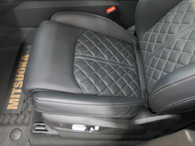 Q8 55TFSIクワトロ Sライン バルコナレザーSスポーツシート・コンフォートアシスタンスPKG・SラインプラスPKG・OPパノラマサンルーフ&アルミニウムルーフレール&レッドブレーキキャリパー&ドアエントリーライト・専用22AW(25枚目)