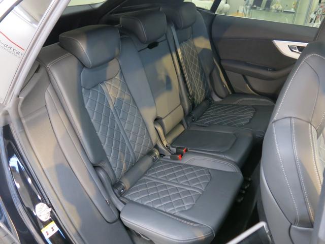 Q8 55TFSIクワトロ Sライン バルコナレザーSスポーツシート・コンフォートアシスタンスPKG・SラインプラスPKG・OPパノラマサンルーフ&アルミニウムルーフレール&レッドブレーキキャリパー&ドアエントリーライト・専用22AW(27枚目)