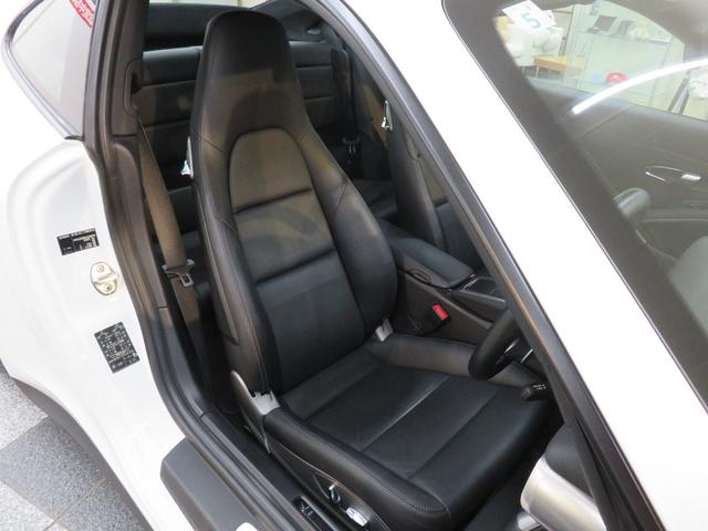 911 911カレラ4 PDK・スポーツクロノパッケージ・ブラックレザースポーツシート・シートヒーター・純正クラリオンSDナビ・地デジ・F&Rドラレコ・電動格納ミラー・キセノンヘッドライト・純正19インチAW(22枚目)