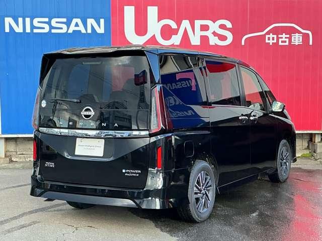 セレナ ４ＷＤ　元当社試乗車　４ＷＤ　純正前後ドラレコ　レーンキープアシスト　ＬＥＤ　アラウンドモニター　フルオートエアコン　ＥＴＣ　４ＷＤ　両側パワースライドドア　インテリジェントクルーズ　踏み間違い衝突防止（13枚目）