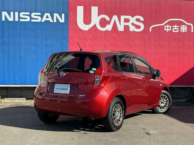 ノート １オーナー　純正メモリーナビ　バックカメラ　アイドリングストップ機能　左右エアバック　ＡＡＣ　スマキー　バックカメラ付き　アルミホイール　ＥＴＣ　パワーウィンドウ　ＡＢＳ　キーフリー　１オーナー　ナビＴＶ　パワーステアリング　メモリーナビ（9枚目）