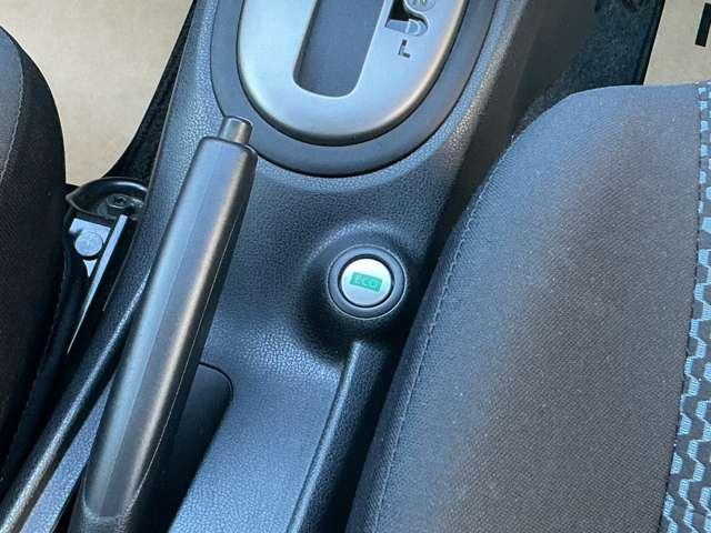 ノート １オーナー　純正メモリーナビ　バックカメラ　アイドリングストップ機能　左右エアバック　ＡＡＣ　スマキー　バックカメラ付き　アルミホイール　ＥＴＣ　パワーウィンドウ　ＡＢＳ　キーフリー　１オーナー　ナビＴＶ　パワーステアリング　メモリーナビ（17枚目）