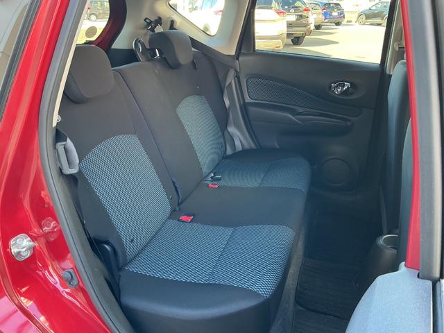 ノート １オーナー　純正メモリーナビ　バックカメラ　アイドリングストップ機能　左右エアバック　ＡＡＣ　スマキー　バックカメラ付き　アルミホイール　ＥＴＣ　パワーウィンドウ　ＡＢＳ　キーフリー　１オーナー　ナビＴＶ　パワーステアリング　メモリーナビ（21枚目）