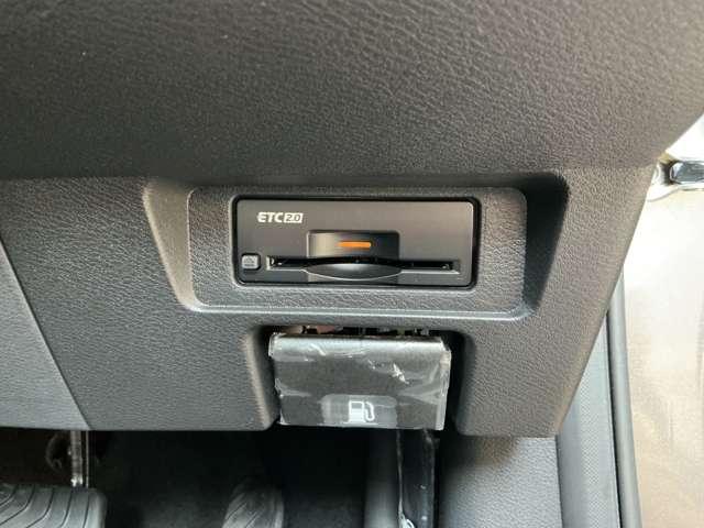 オーラ 1.2 G レザーエディション 元当社社有車 NissanConnectナビ 追突防止 レーダークルーズ 本革 車線逸脱警報装置 禁煙車 LED バックモニター ETC インテリジェントキー メモリーナビゲーション AW(15枚目)