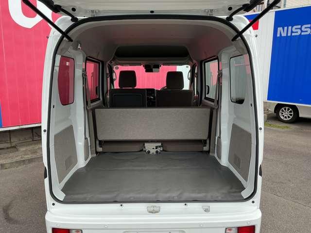 クリッパーバン ＤＸ　ＧＬパッケージ　ハイルーフ４ＷＤ　衝突被害軽減ブレーキ　インテリジェントエマージェンシーブレーキ　キーレス　パワーウィンドウ　レーンアシスト　４ＷＤ　アイドリングストップ　パワステ　禁煙車　運転席エアバック　助手席エアバック　エアコン（12枚目）