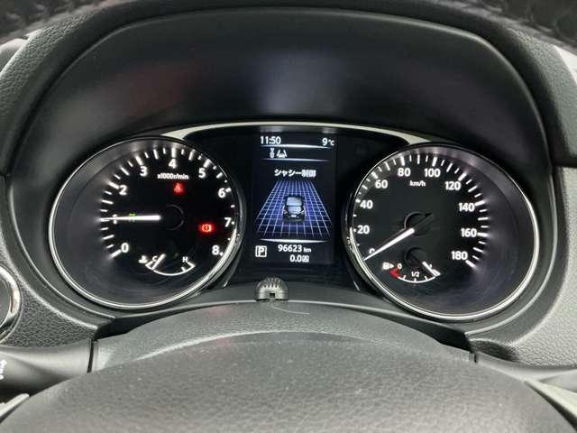 ���[�^�[�ɂ́A���ϔR��╽�ϑ��x�Ȃǂ̏�񂪕\������܂��I