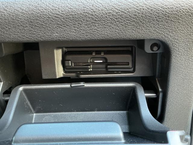 セレナ ４ＷＤ　両側電動オートスライドドア　後席モニター　メンテナンスノート　衝突被害軽減　車線逸脱防止　ＬＥＤライト　ワンオーナー　フルオートエアコン　バックモニター　ドラレコ　インテリジェントキー　ＥＴＣ　アイドリングストップ　４ＷＤ　アルミホイール（23枚目）