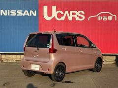 ��䥬�饹�ϳ�����λ�����糰���򥫥åȤ�����Ǯ���̤ˤ�ͥ�줿�ץ饤�Х������饹�Ǥ��� 2