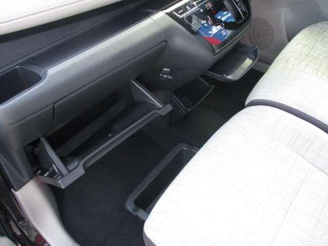 デイズ 660 X 純正大型ナビ/バックモニター/純正ドライブ 踏み間違え防止 禁煙 スマートキー イモビライザー バックカメラ 1オーナー アイドリングストップ ドライブレコーダー キーレス フルオートエアコン ナビTV WAB 記録簿 運転席エアバック PS(18枚目)