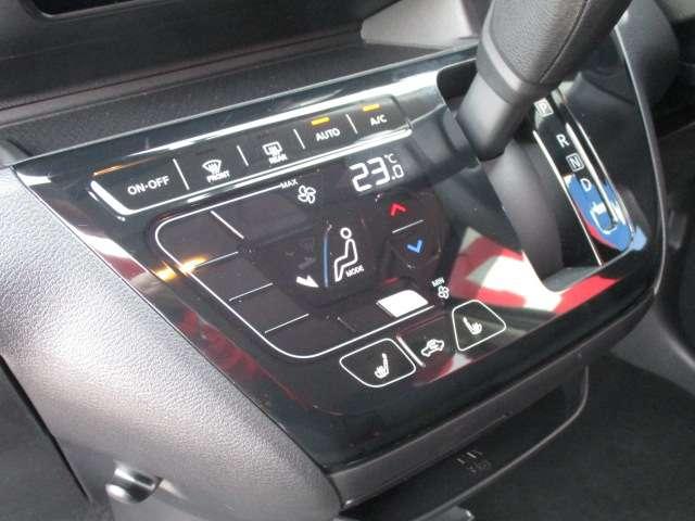 デイズ 660 ハイウェイスターX 4WD 純正ドラレコ/純正ナビ 記録簿 踏み間違い防止 パーキングアシスト 禁煙車 ワンオーナー メモリナビ レーンキープアシスト アラウンドビューカメラ LEDライト インテリキー AW バックカメラ ドラレコ ETC 盗難防止(6枚目)