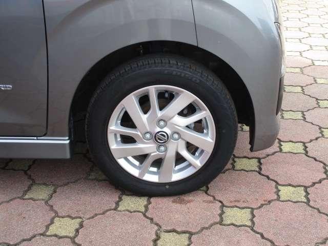 デイズ 660 ハイウェイスターX 4WD 純正ドラレコ/純正ナビ 記録簿 踏み間違い防止 パーキングアシスト 禁煙車 ワンオーナー メモリナビ レーンキープアシスト アラウンドビューカメラ LEDライト インテリキー AW バックカメラ ドラレコ ETC 盗難防止(14枚目)