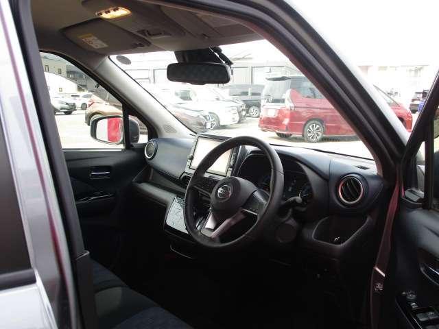 デイズ 660 ハイウェイスターX 4WD 純正ドラレコ/純正ナビ 記録簿 踏み間違い防止 パーキングアシスト 禁煙車 ワンオーナー メモリナビ レーンキープアシスト アラウンドビューカメラ LEDライト インテリキー AW バックカメラ ドラレコ ETC 盗難防止(16枚目)