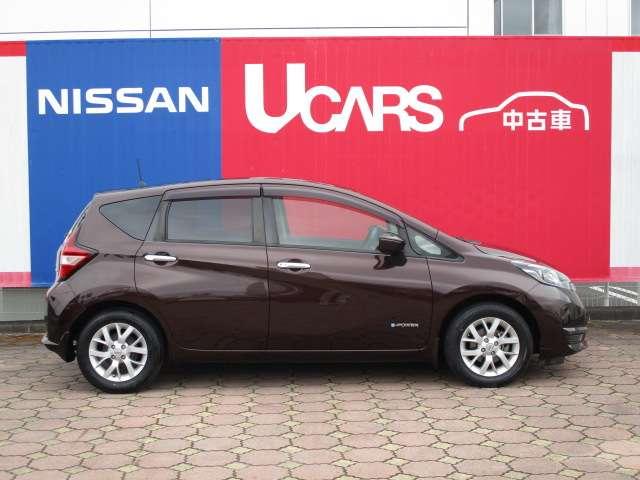 ノート 1.2 e-POWER X 純正ナビ/バックモニター/ETC 禁煙 記録簿付 Rカメラ 運転席助手席エアバック レーンキープ AUTOエアコン 1オーナー 盗難防止システム ナビTV AW 運転席エアバッグ キーレスエントリー ETC車載器 パワーウィンドウ(11枚目)