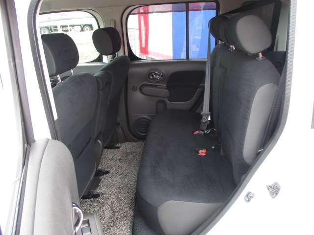 大人もゆったり座れます。ふかふかシートでとっても乗り心地良いです☆