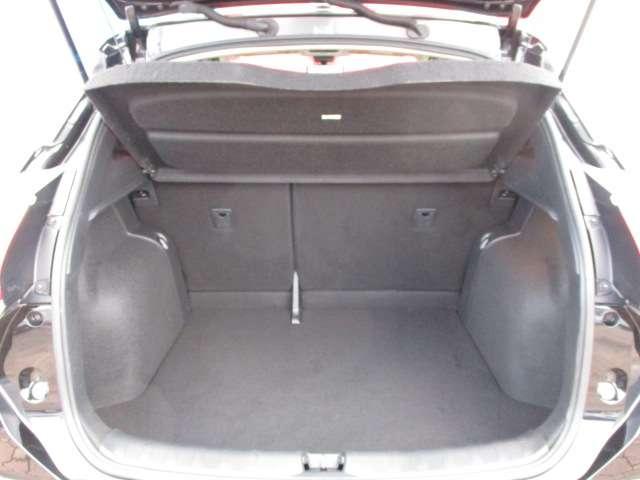 キックス １．２　Ｘ　ｅ－ＰＯＷＥＲアラウンドビューモニター／プロパ　ナビ＆ＴＶ　追従クルコン　スマートキー　ＬＥＤヘッド　レーンアシスト　パワーステアリング　禁煙車　盗難防止システム　ドライブレコーダー　ＥＴＣ　整備記録簿有　メモリーナビ　サイドエアバッグ　アルミ（8枚目）