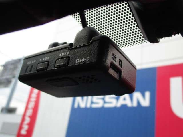 キックス １．２　Ｘ　ｅ－ＰＯＷＥＲアラウンドビューモニター／プロパ　ナビ＆ＴＶ　追従クルコン　スマートキー　ＬＥＤヘッド　レーンアシスト　パワーステアリング　禁煙車　盗難防止システム　ドライブレコーダー　ＥＴＣ　整備記録簿有　メモリーナビ　サイドエアバッグ　アルミ（15枚目）