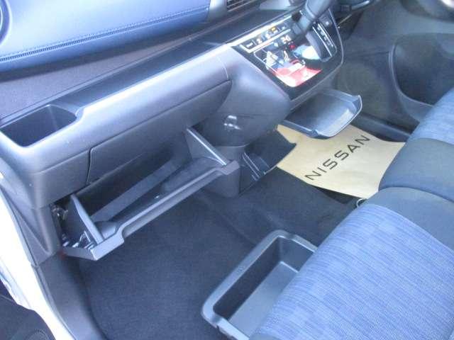 デイズ ６６０　ハイウェイスターＧターボ　プロパイロットエディション　アルミ　エアバック　ＥＴＣ車載器　ＬＥＤヘッドライト　レーダークルーズ　インテリジェントキー　レーンアシスト　キーレス　サイドカメラ　アイドリングストップ　エアコン　メモリ－ナビ　バックカメラ　ＡＢＳ（6枚目）