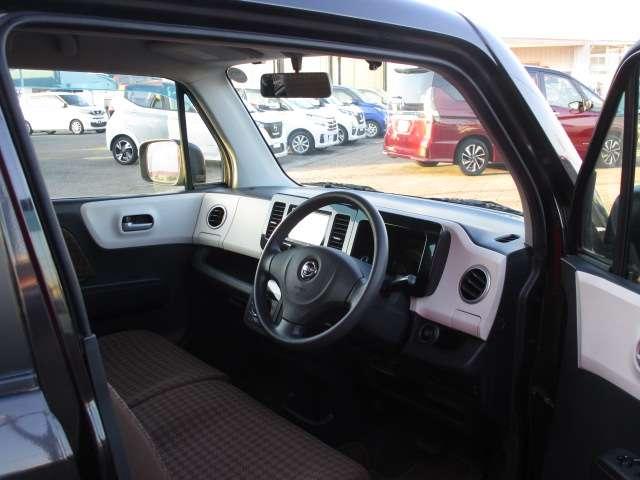 モコ ６６０　Ｘ　ＦＯＵＲ　４ＷＤ　純正ナビゲーション／シートヒーター純正ア　ナビ　フルオートエアコン　キーフリー　４ＷＤ車　エアバック　禁煙車　ＡＢＳ　パワーウィンドウ　パワーステアリング　アルミ　助手席エアバッグ　ワンオーナー　インテリキ－　メモリ－ナビ（15枚目）