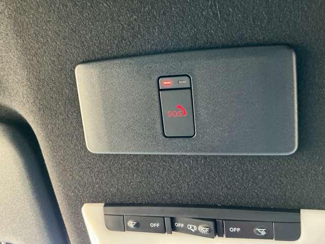 オーラ ＮＩＳＭＯ　ＮｉｓｓａｎＣｏｎｎｅｃｔナビ・プロパイロット　エマブレ　寒冷地　インテリキー　ＥＴＣ　ドラレコ　車線逸脱警報　ワンセグ　キーフリーシステム　ダブルエアバック　定期点検記録簿　アルミホイール　運転席エアバッグ　メモリーナビ　ナビＴＶ　ＡＢＳ（8枚目）